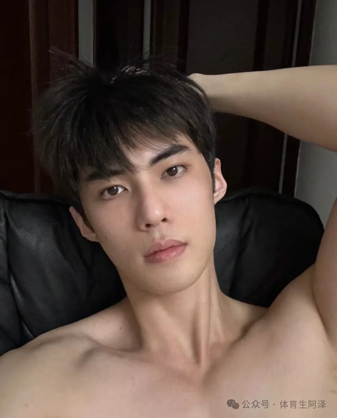 195 白袜体育生狼狗，宋威龙版少年感帅哥，真就硬帅.......
