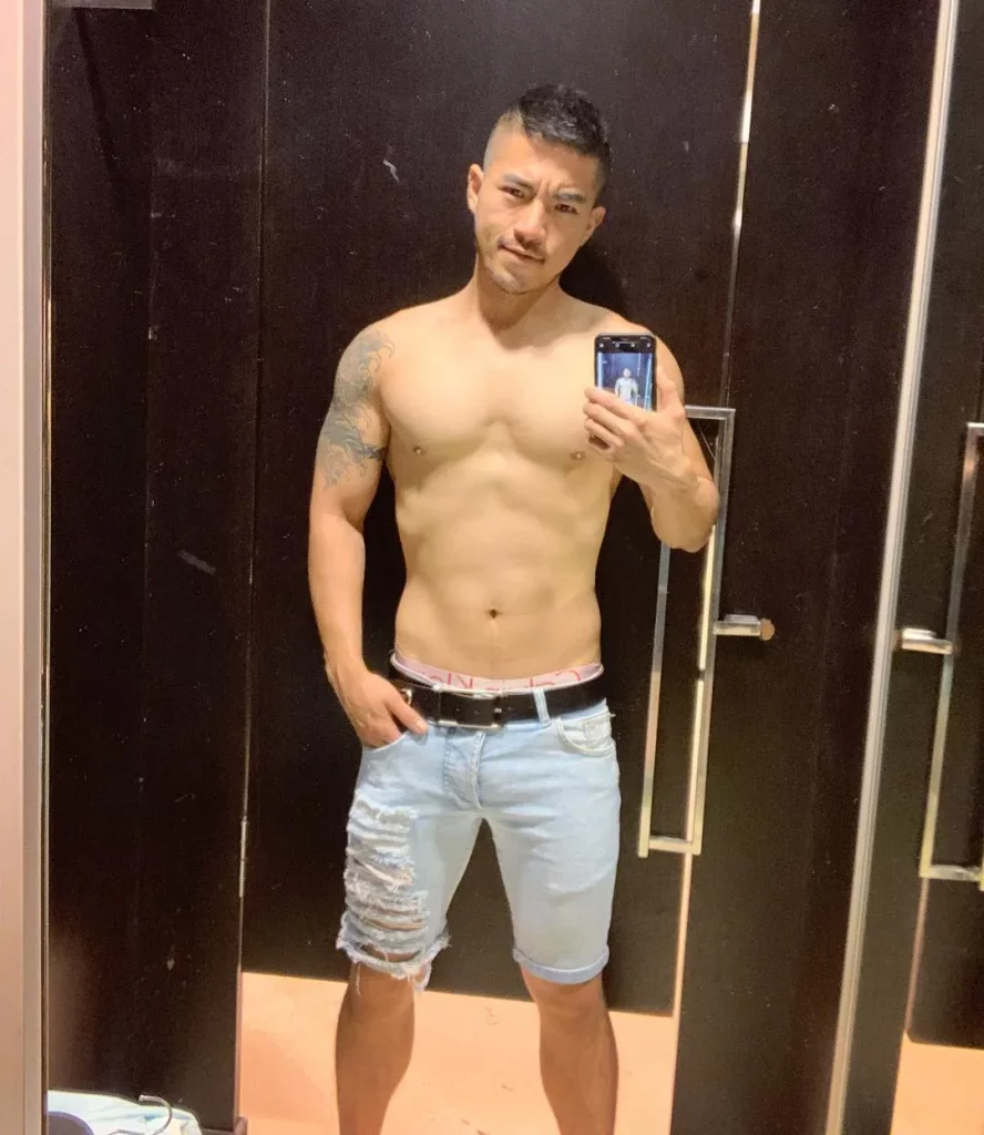 那个被偷袜子的小红书肌肉博主，原来是他