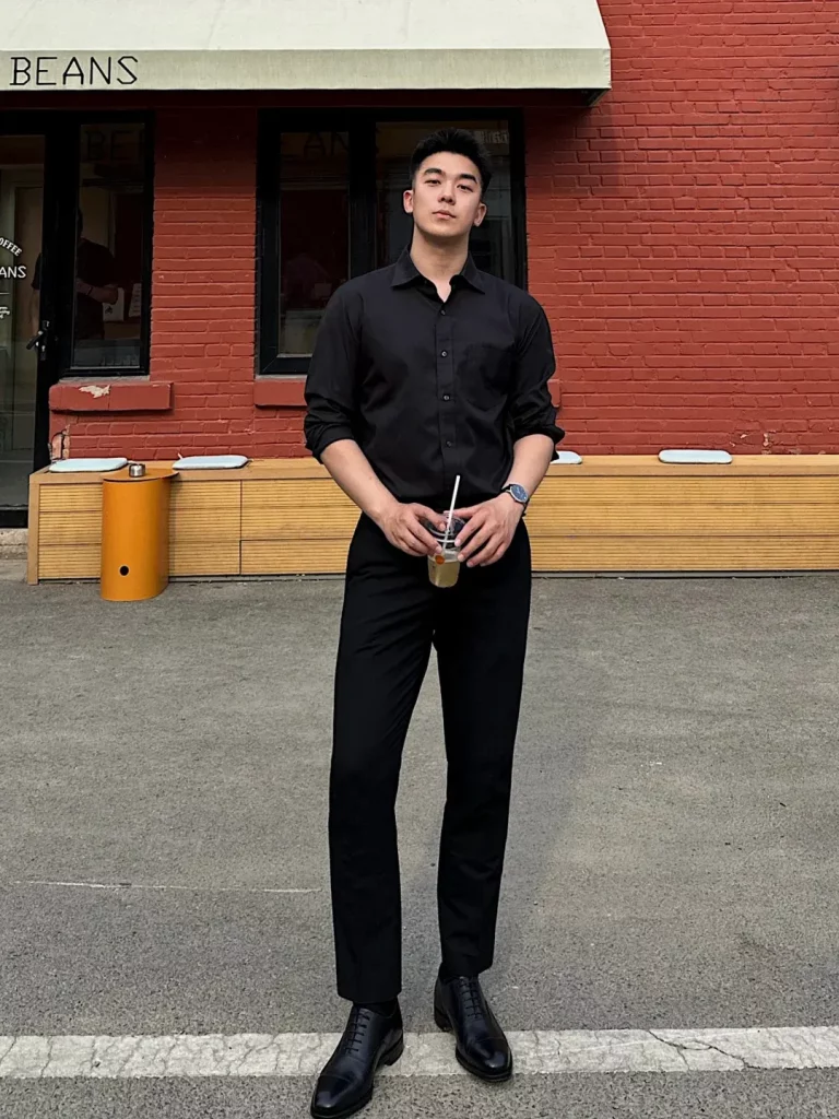 正装也能玩出不一样的帅气感