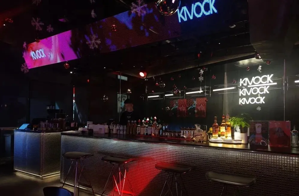 【彩虹城市指南】西安 knockknock—有肌肉男投喂的酒吧