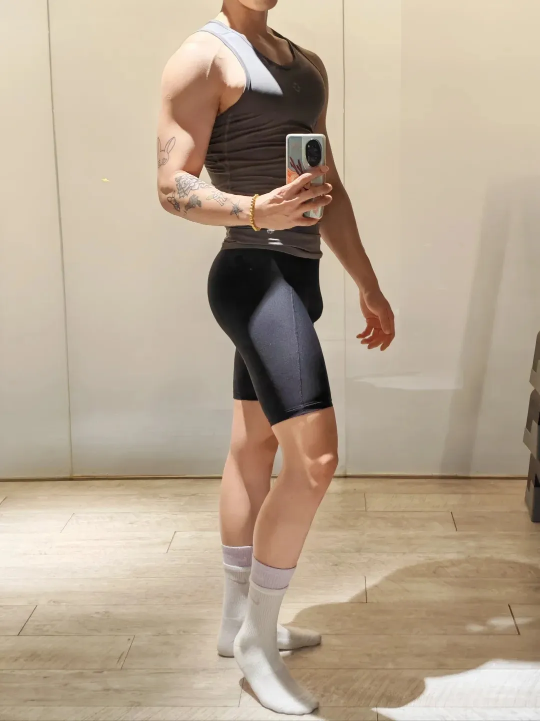 想要完美腰臀比？来看看这位北京小哥哥的翘臀秘籍！