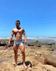 那个被偷袜子的小红书肌肉博主,原来是他-潮男潮北