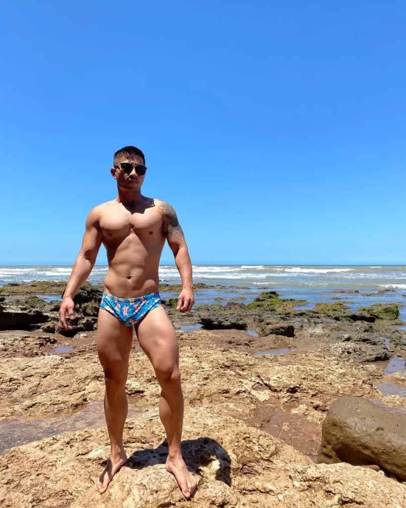 那个被偷袜子的小红书肌肉博主，原来是他