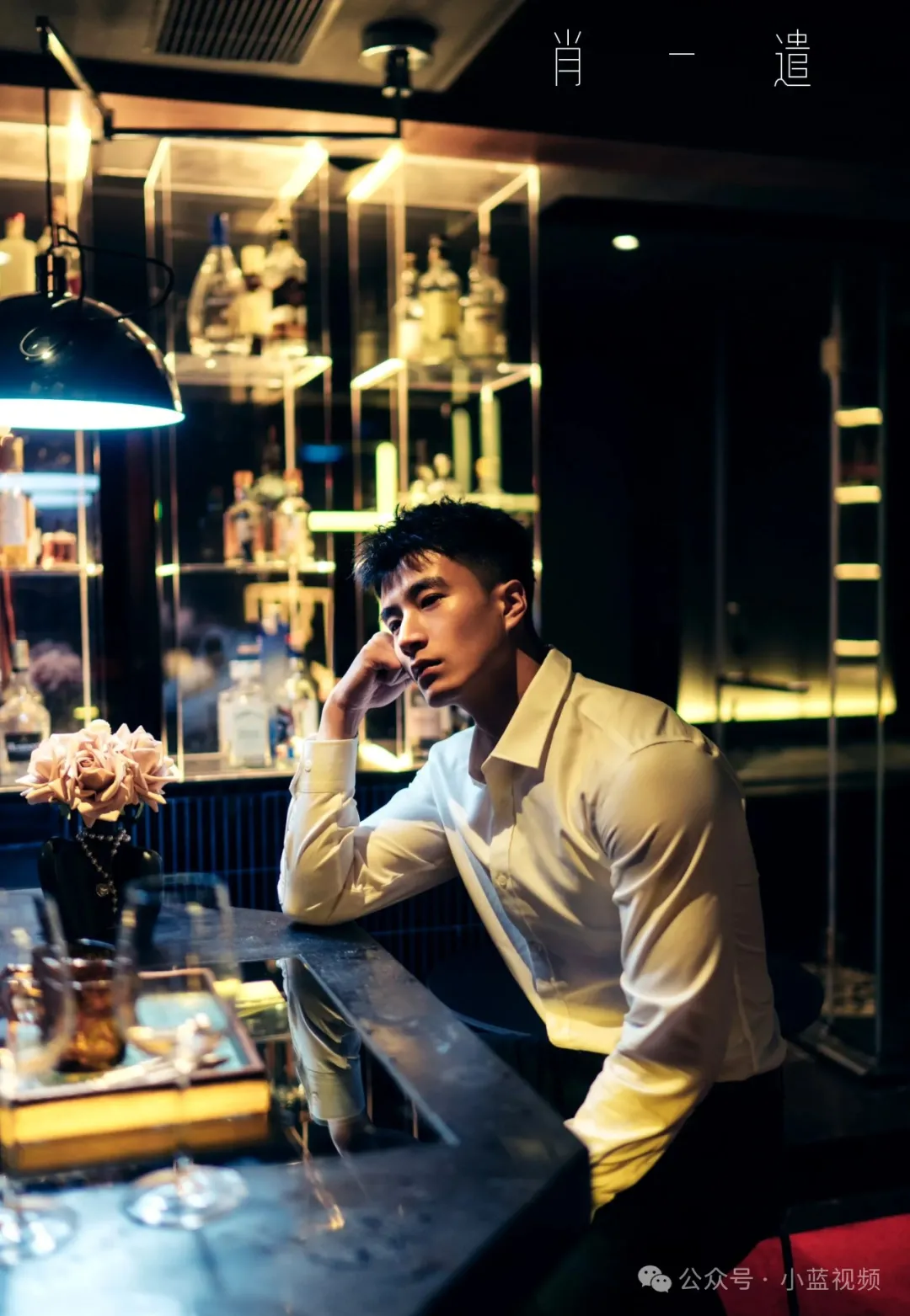 痞帅忧郁型男，肌肉曲线流畅俊美！