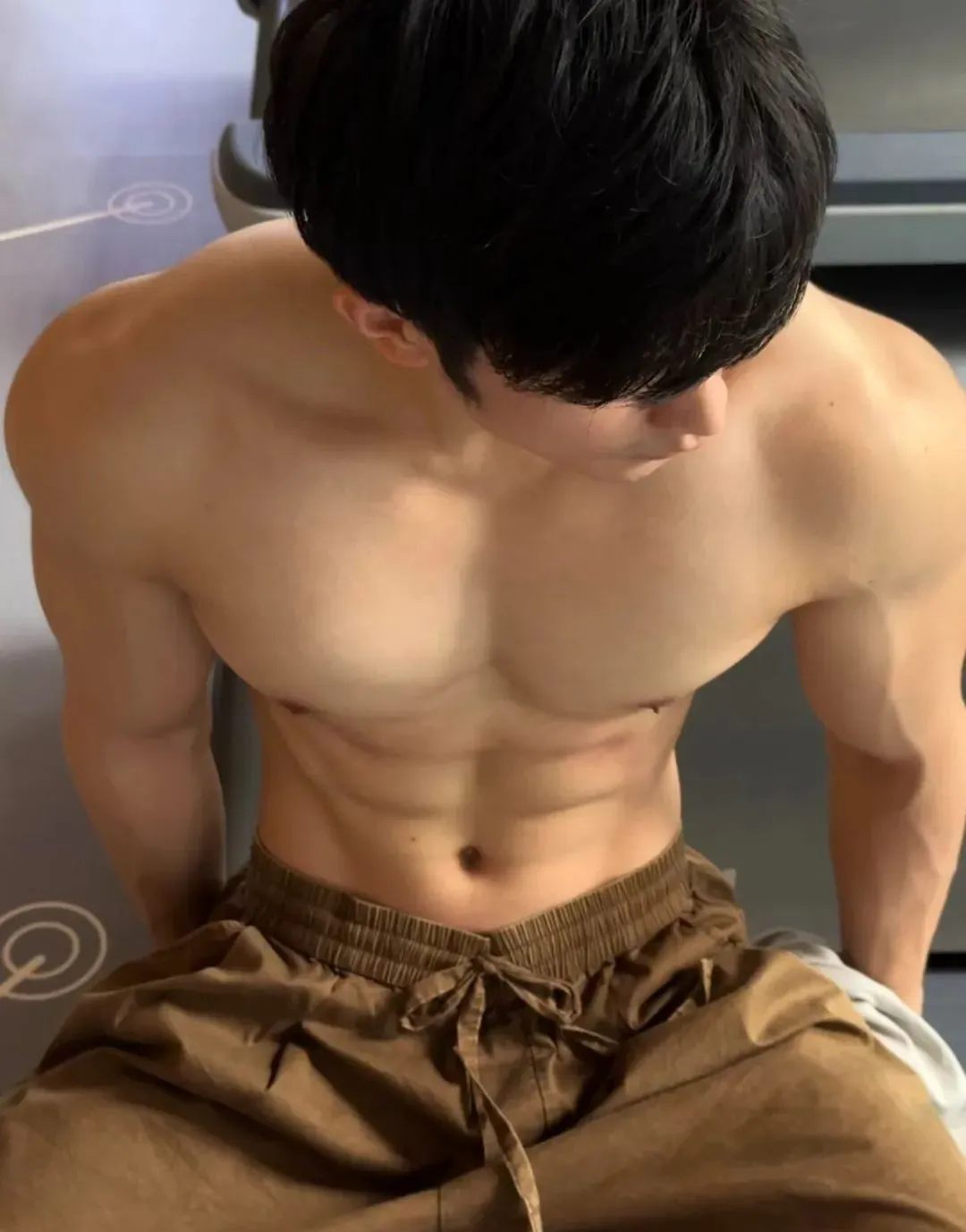 183cm 浙江人鱼线肌肉立体男大! 183cm 浙江人鱼线肌肉立体男大!