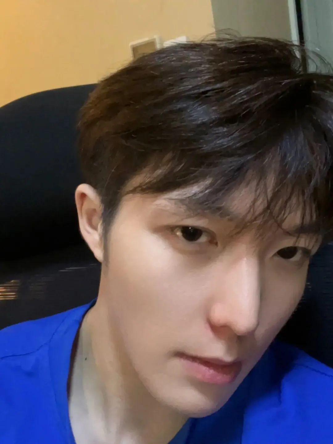 男模肌肉线条绝了,侧脸帅到舔屏! 男模肌肉线条绝了,侧脸帅到舔屏!