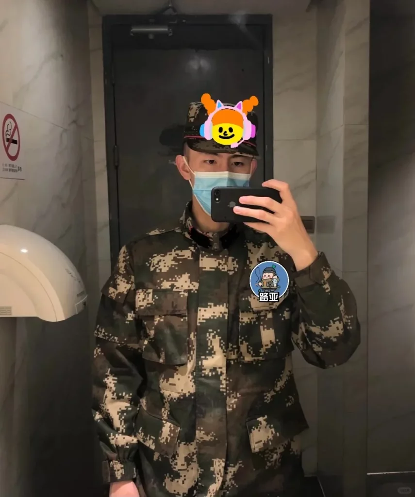 迷彩型男 " 私教！长的太帅啦！