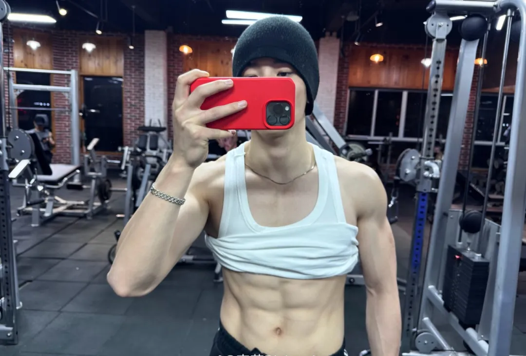 内娱两大古偶美男，“男模身材”已成佳话！
