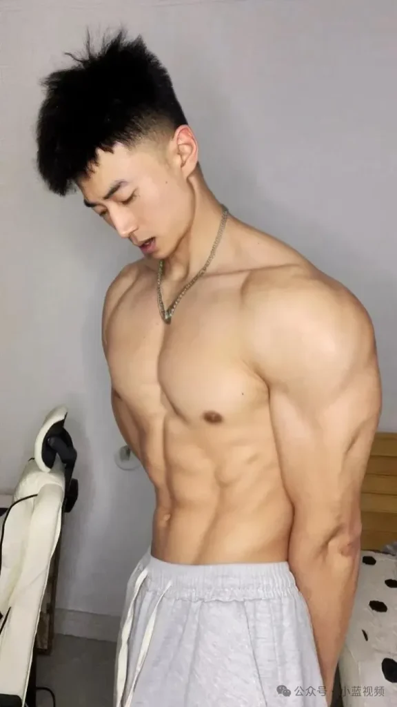180cm 山东黑皮肌肉汉子，厚实强壮有力！