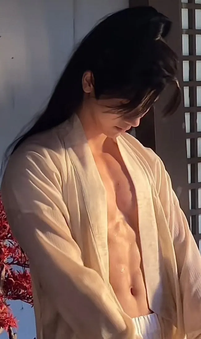 内娱两大古偶美男，“男模身材”已成佳话！