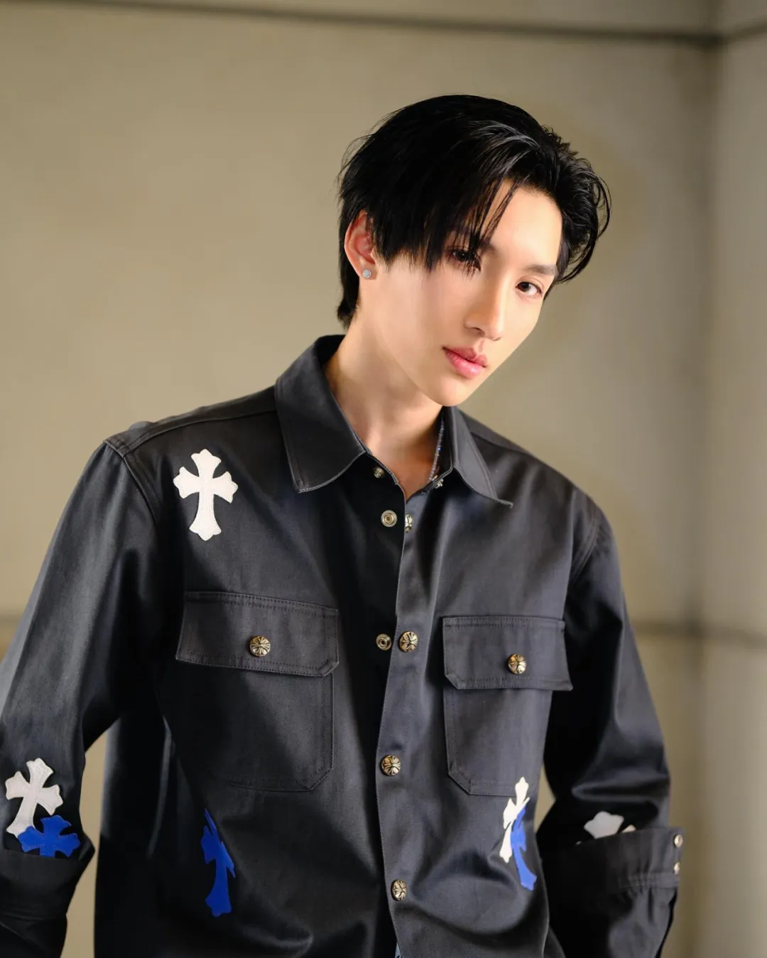 都快瘦成纸片人了，泰国男演员还大有人爱？