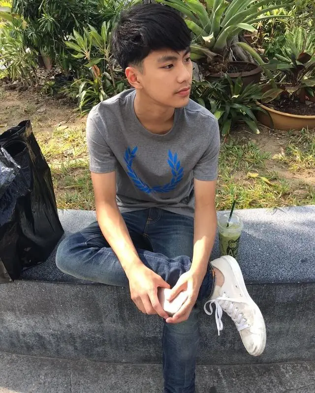 泰国顶流男演员，“整容式”颜值变化，足以令人惊叹！