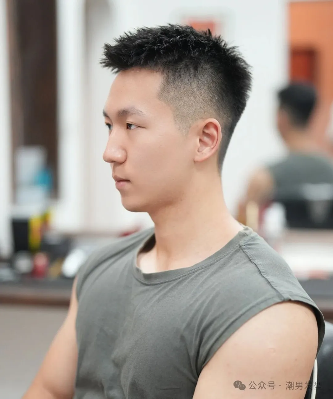 2025 年男生潮流发型,剪这 3 款太帅了,时髦百搭,值得尝试! 2025 年男生潮流发型,剪这 3 款太帅了,时髦百搭,值得尝试!