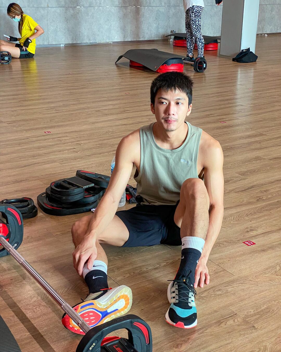 泰国天菜白袜肌肉男 Iknotus 海边湿身暴击