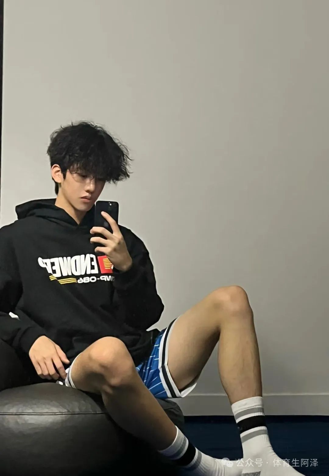 牛逼，山东体院校草塌方，曾同时和三名学长纠缠不清......
