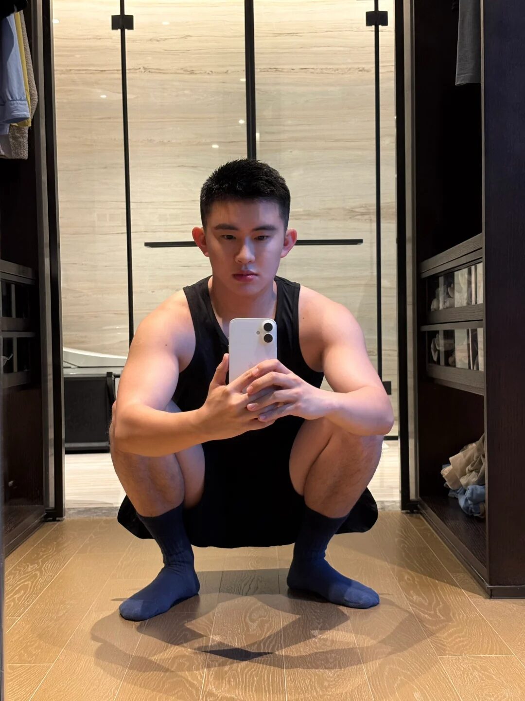 杭州惊现童颜筋肉男友！婴儿肥 + 八块腹肌的反差萌杀疯了