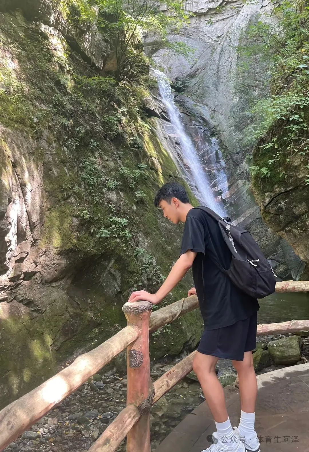 牛逼，线下和男粉丝面基，竟然直接去这里？男粉丝直喊再来一次.....