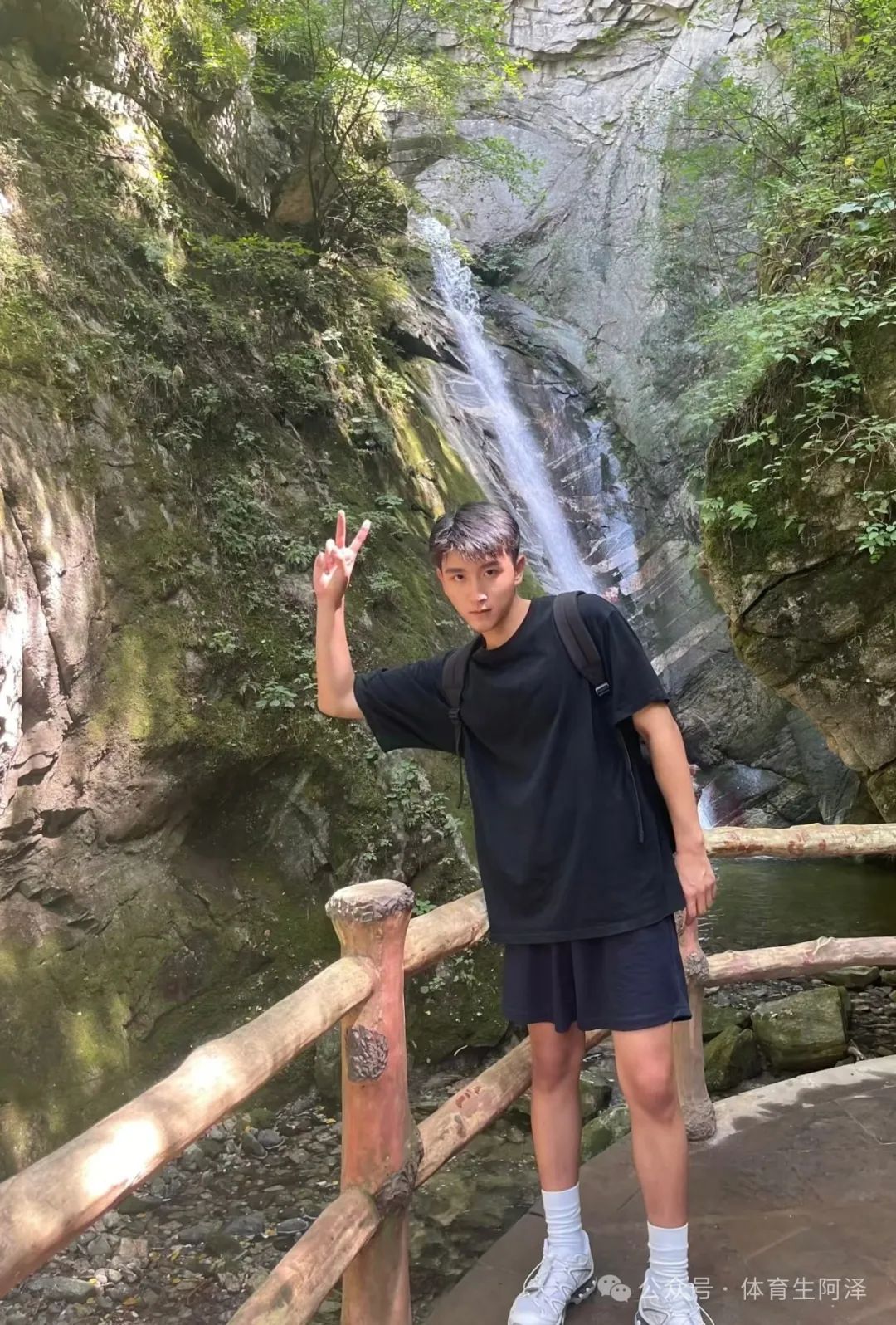 牛逼，线下和男粉丝面基，竟然直接去这里？男粉丝直喊再来一次.....