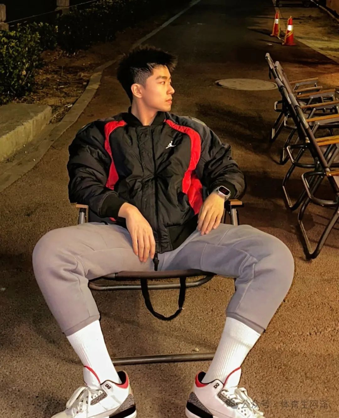 为何过度健身吸引同性？两位健身男博主情侣深度揭秘....
