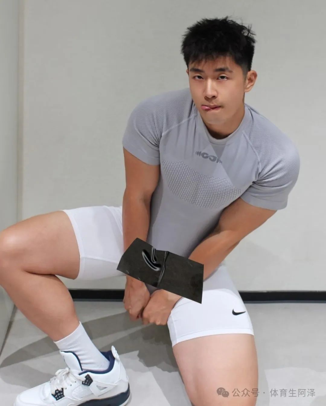 为何过度健身吸引同性？两位健身男博主情侣深度揭秘....