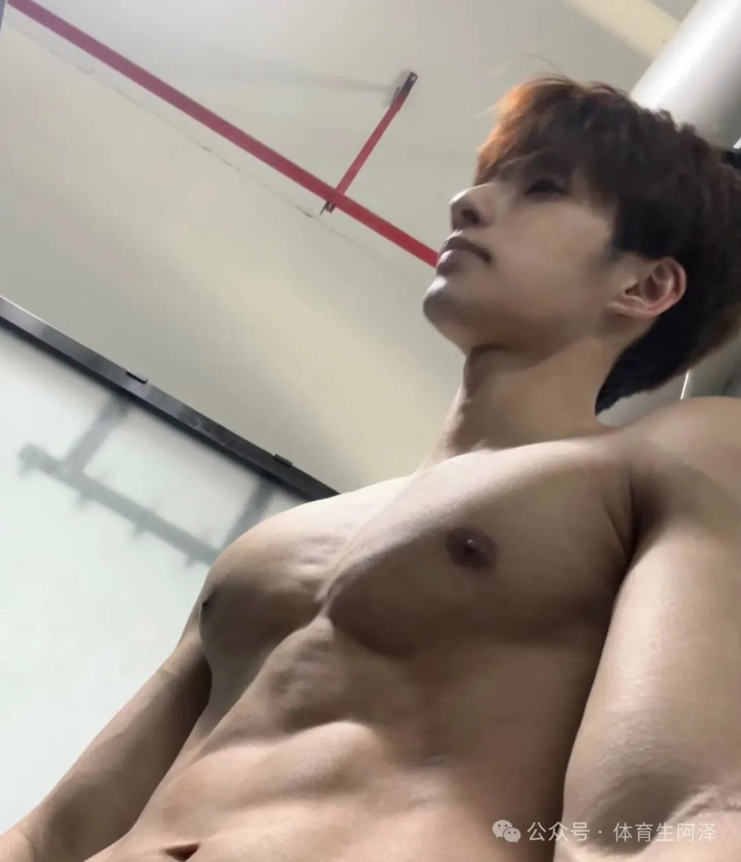 网红直男为了流量直男装通讯录, 却私下骂通讯录恶心.....