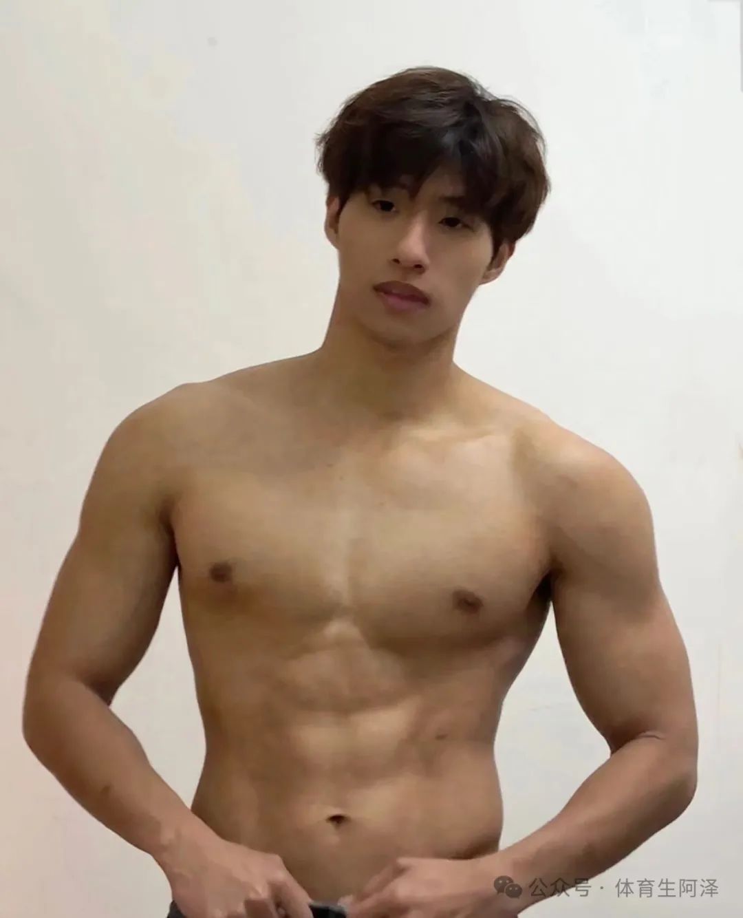 网红直男为了流量直男装通讯录, 却私下骂通讯录恶心.....