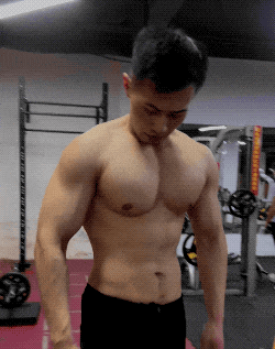 东北肌肉直男劈材哥的瓜你们吃了吗？小视频猛得一批！