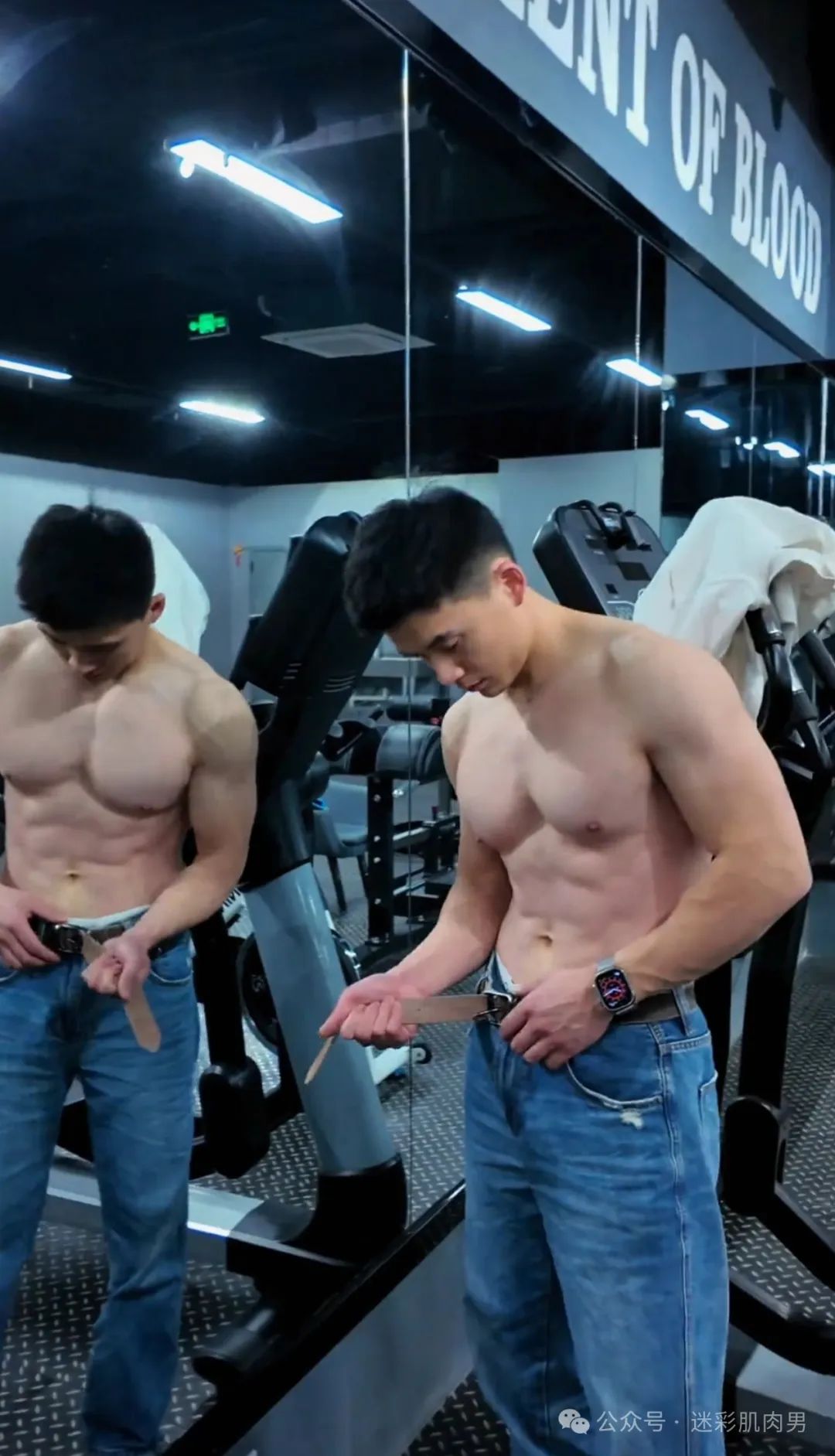 壹臣现在穿什么都要这样脱了自拍，？视频太好看！！