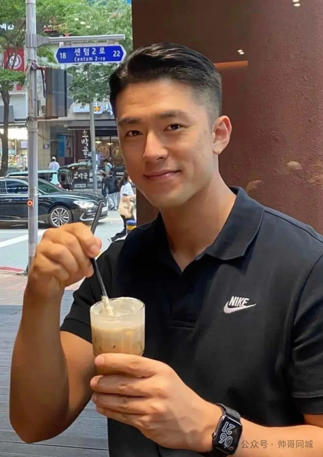 韩国黑皮体育生翘臀熟男，竟被喷颜值崩了！