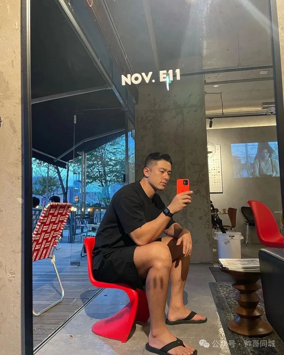 韩国黑皮体育生翘臀熟男，竟被喷颜值崩了！