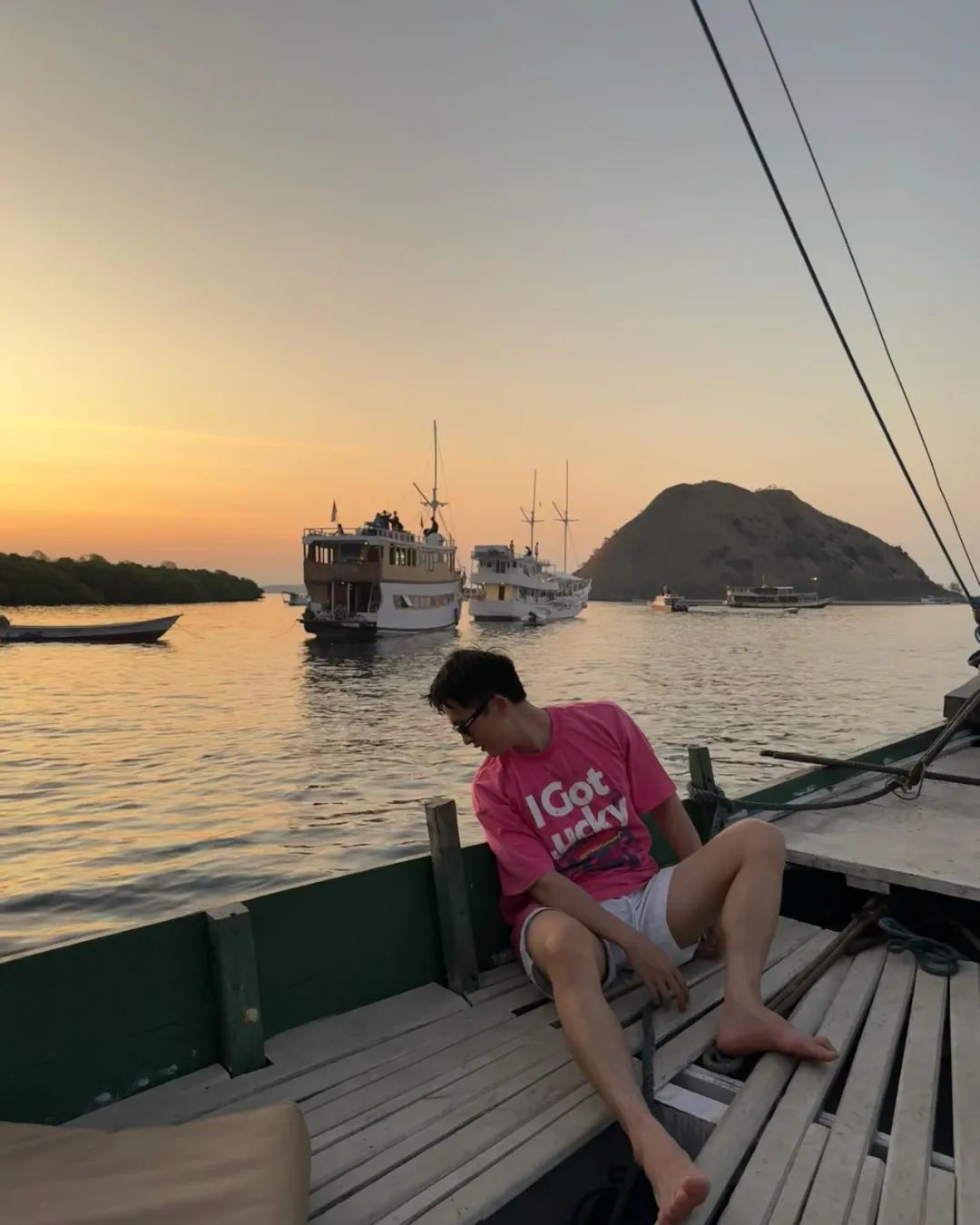 与精瘦薄肌少年共赴一场海盐味的生长仪式