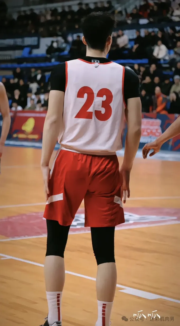 193CM 山东体育生男大，19 岁大弟弟真的超厉害！