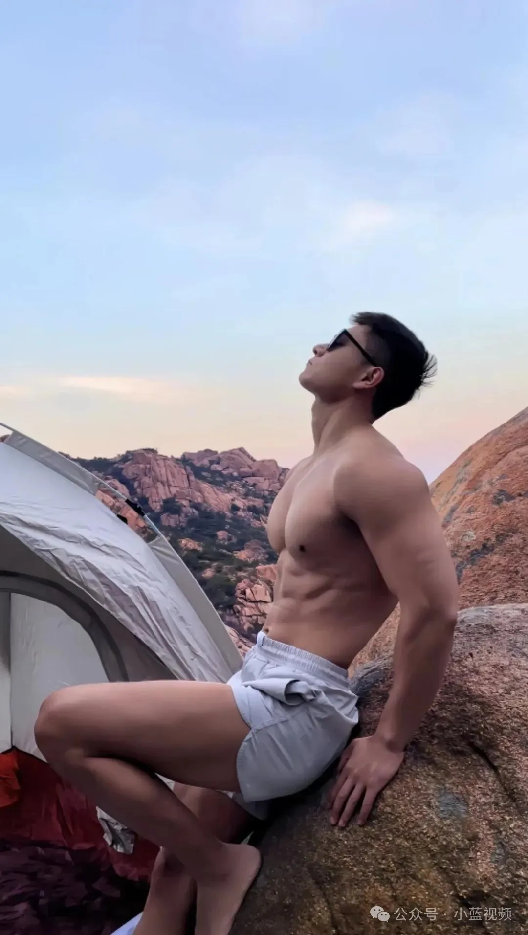 185cm 超猛山东肌肉汉子零下 7 度半裸惊呆了！