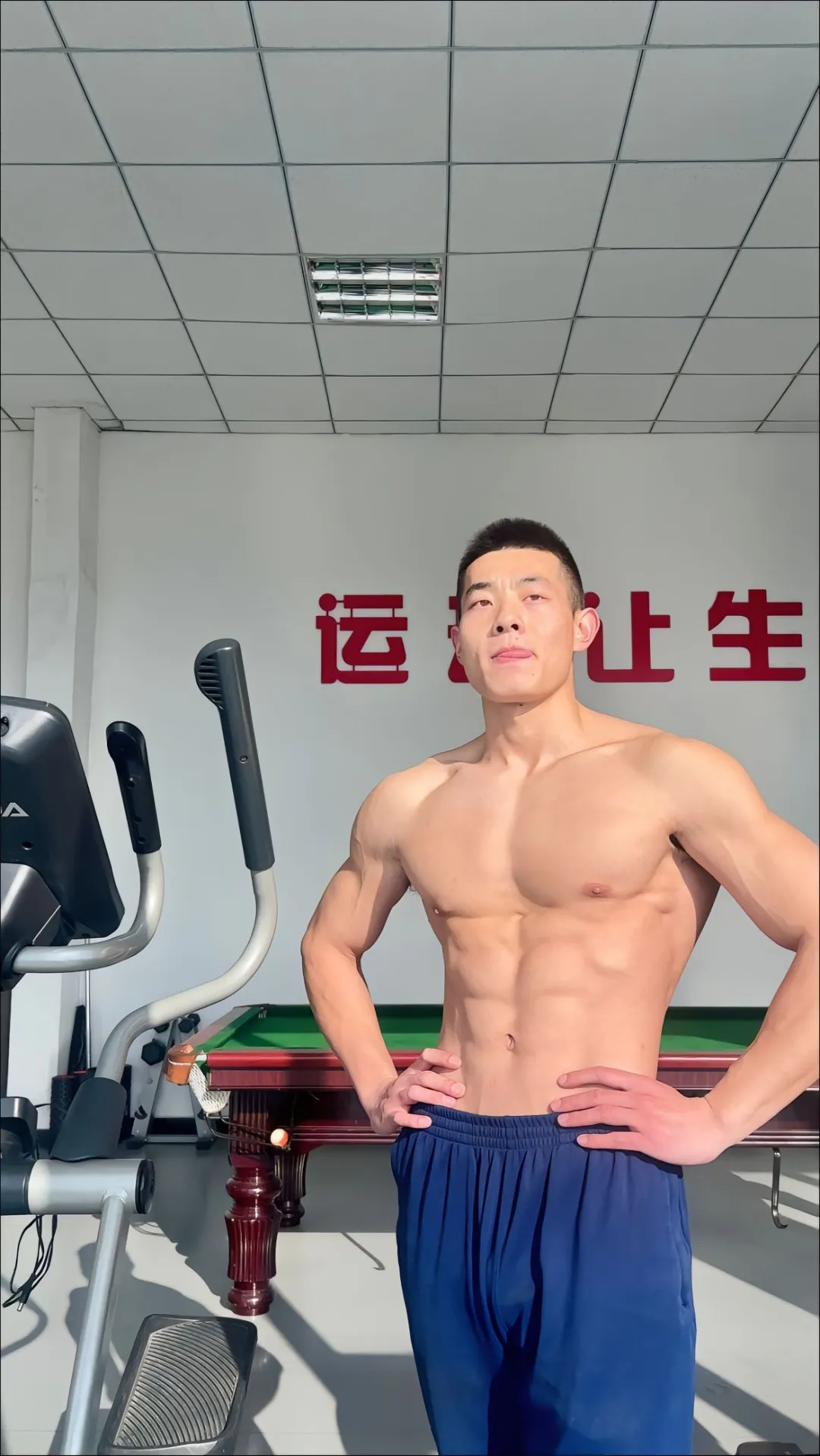 河南 22 岁寸头消防员脱了凸显大实力，这耐力太强了！
