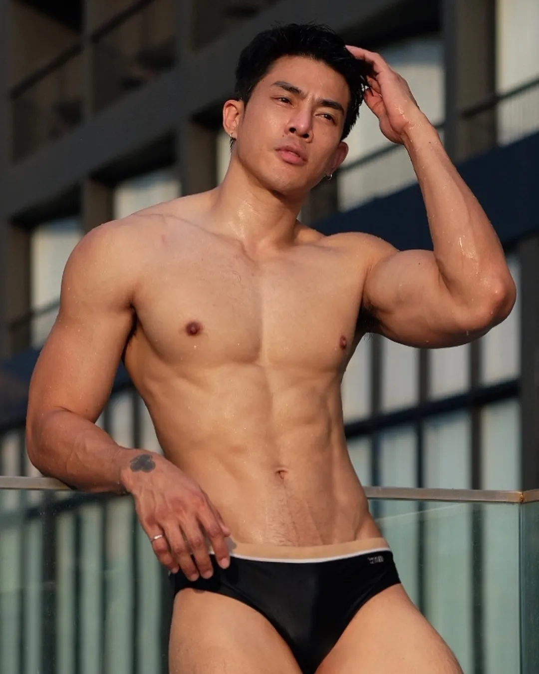 肌肉纹路中奔：你敢直视这团行走的荷尔蒙吗？
