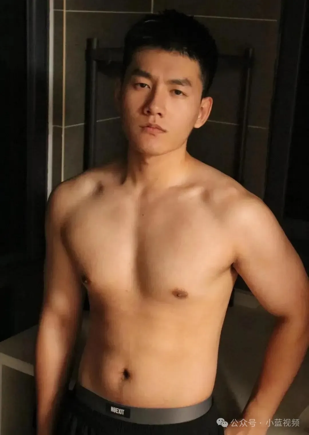 185cm 粗壮肌肉汉子