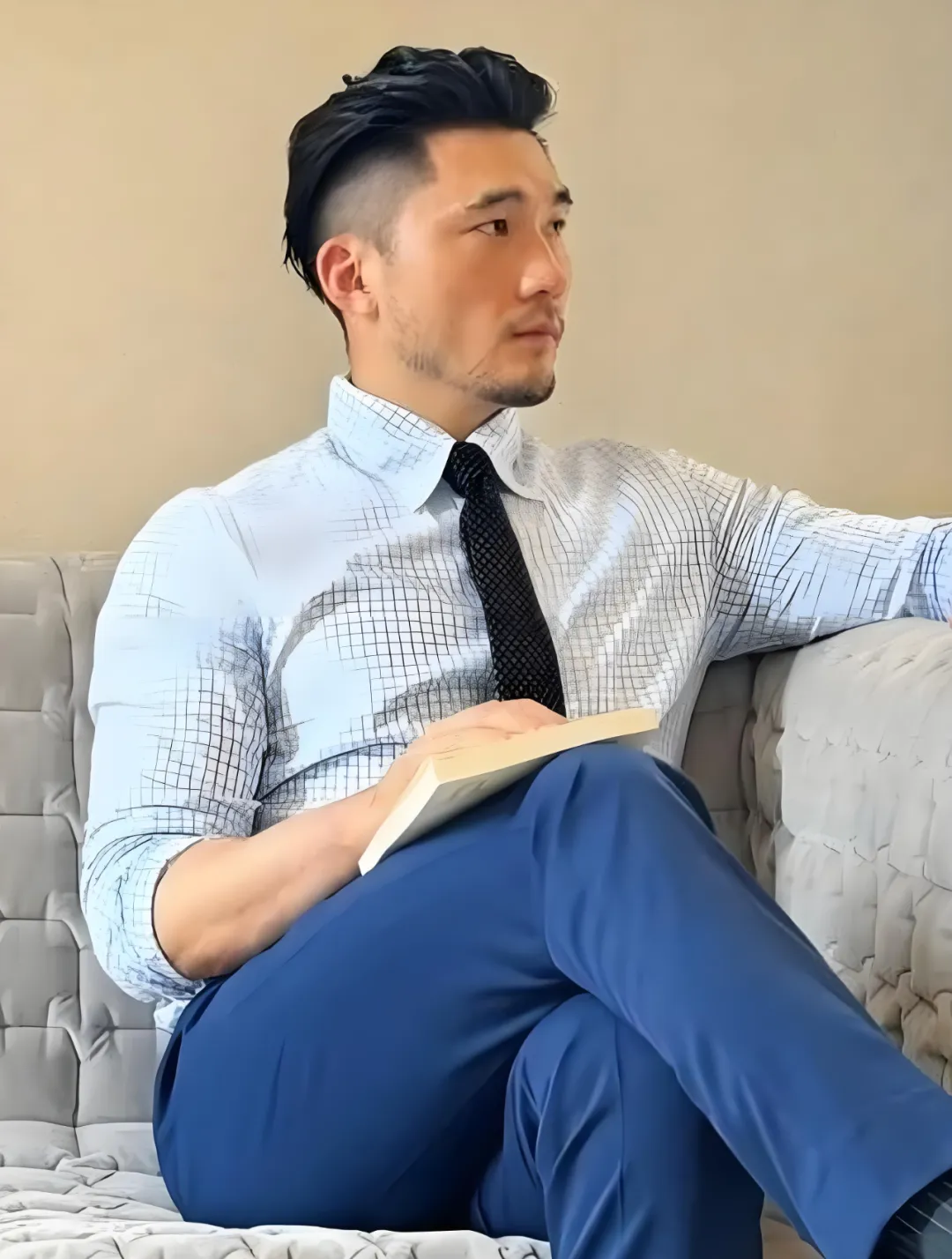 建议“穿衬衫”的男士剪这 3 款发型，轻熟帅气，尽显型男魅力！
