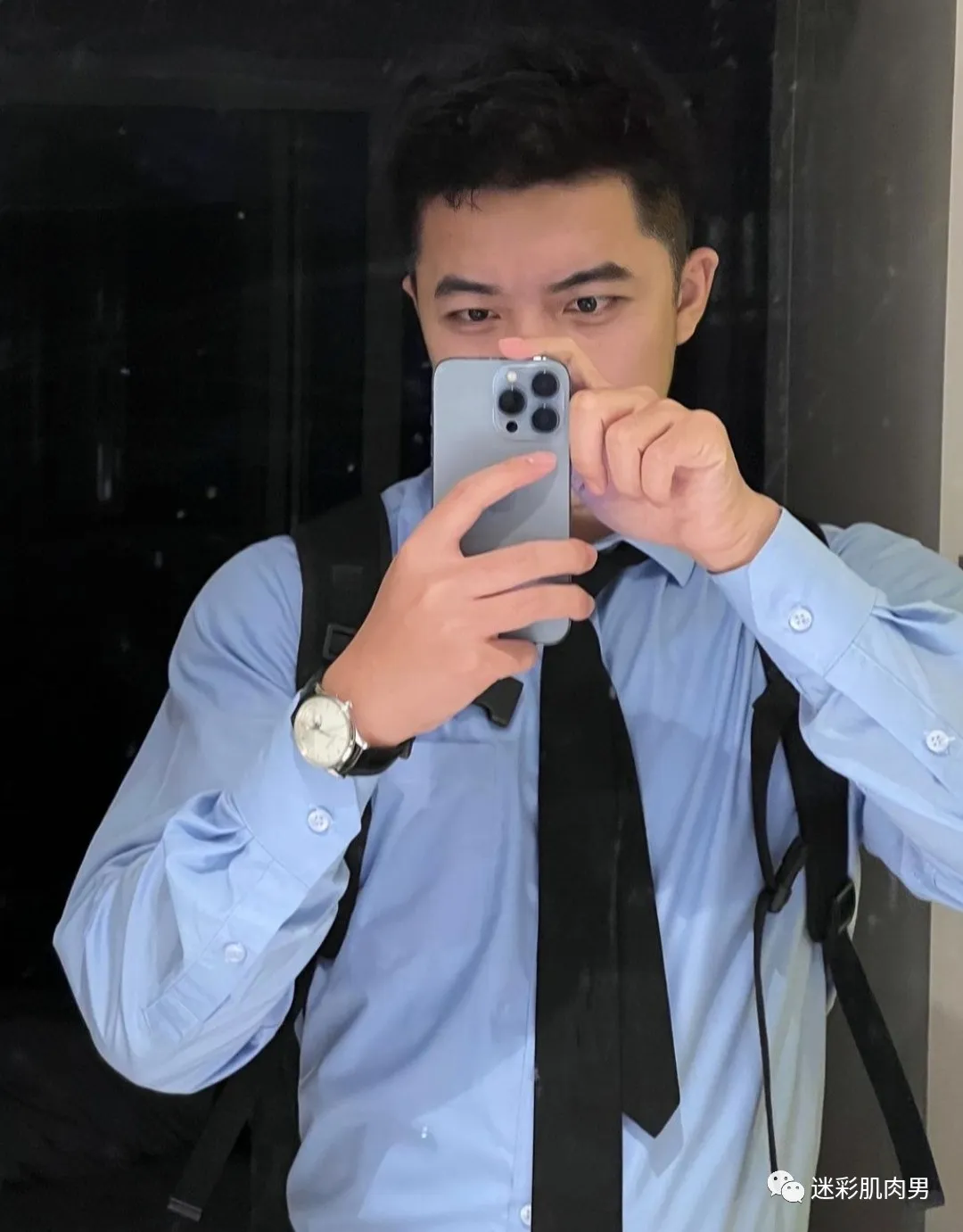 教英语的正装老师翘臀私照扒到，山东大汉子真大！！