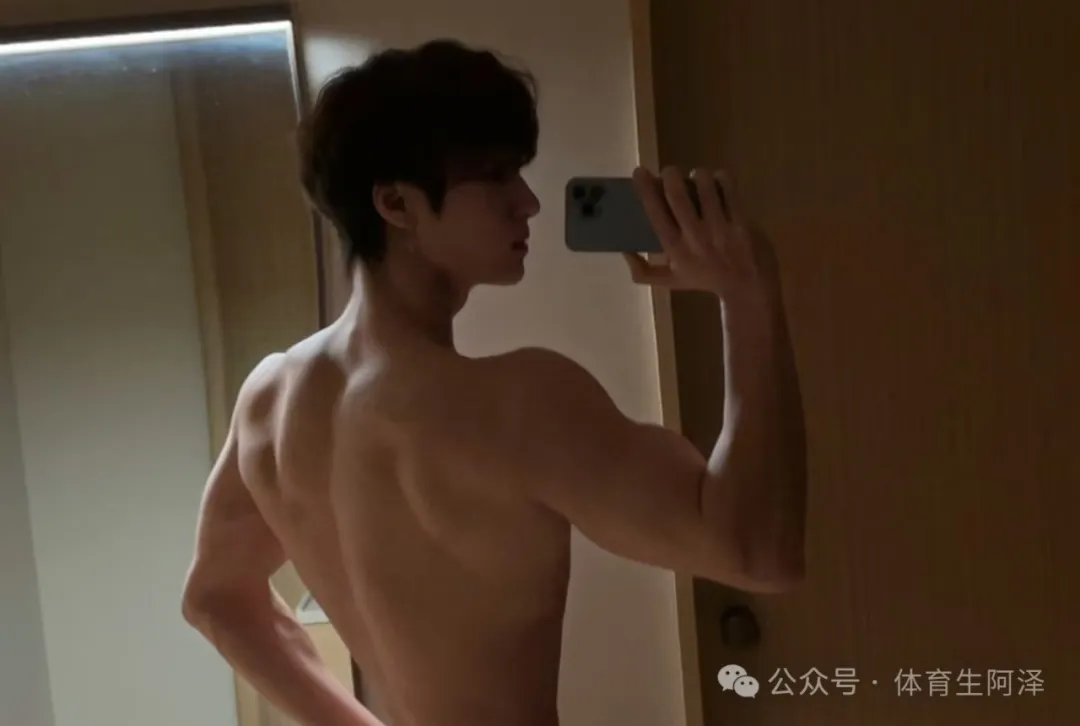 195cm 篮球体育生私生活被曝光，网友：贵圈真乱......
