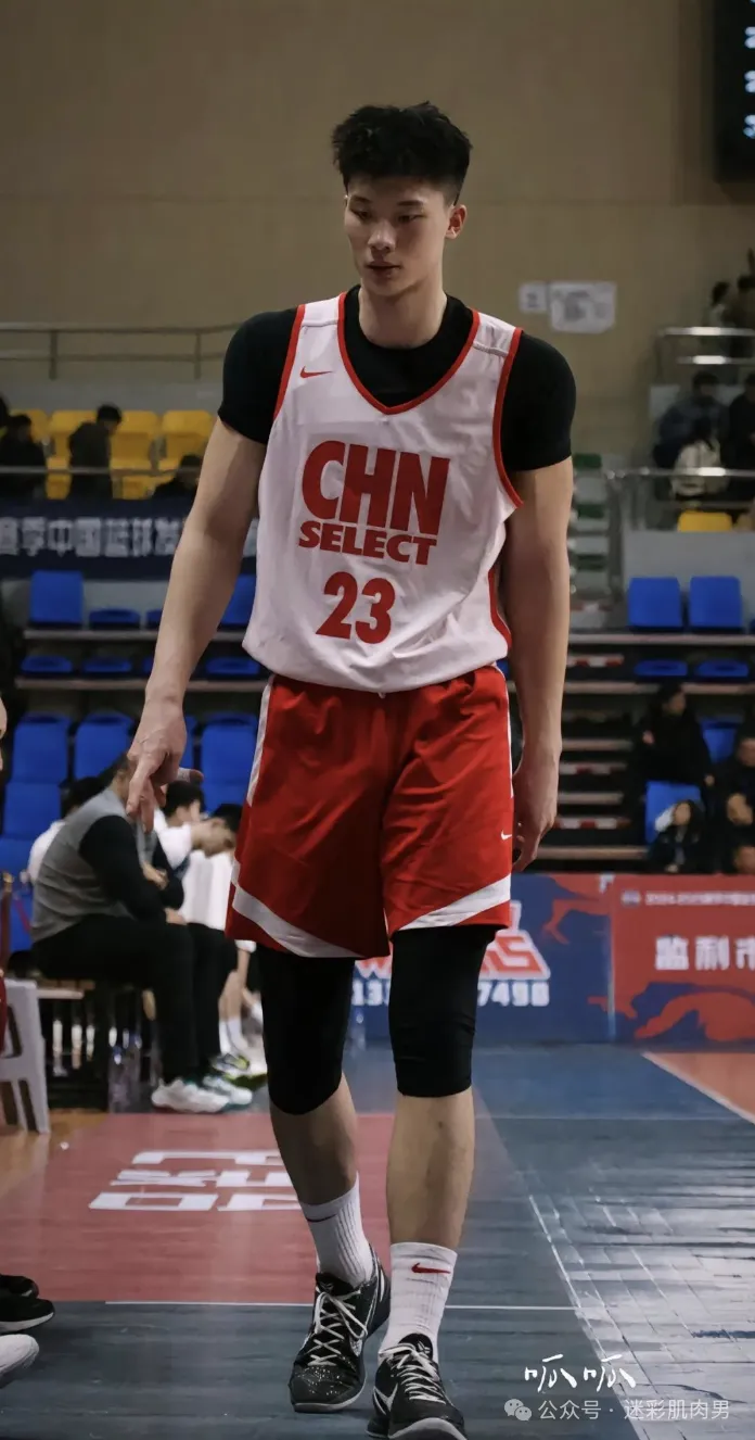 193CM 山东体育生男大，19 岁大弟弟真的超厉害！