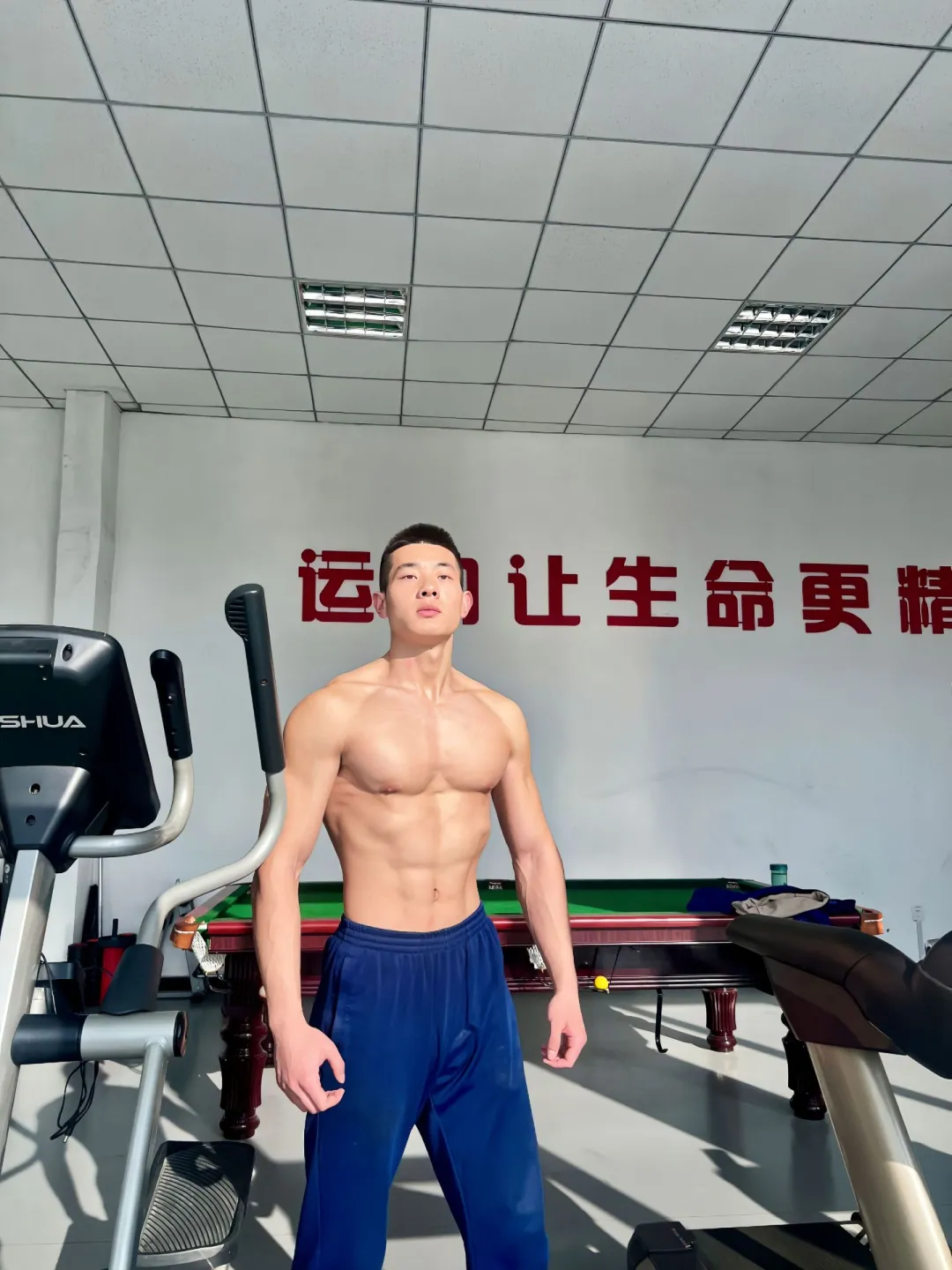 河南 22 岁寸头消防员脱了凸显大实力，这耐力太强了！