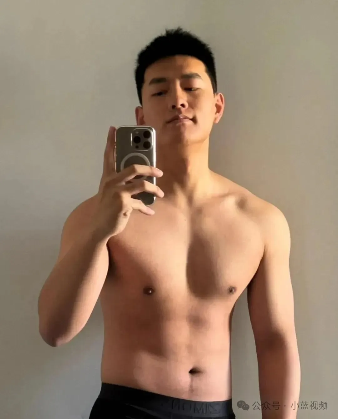 185cm 粗壮肌肉汉子