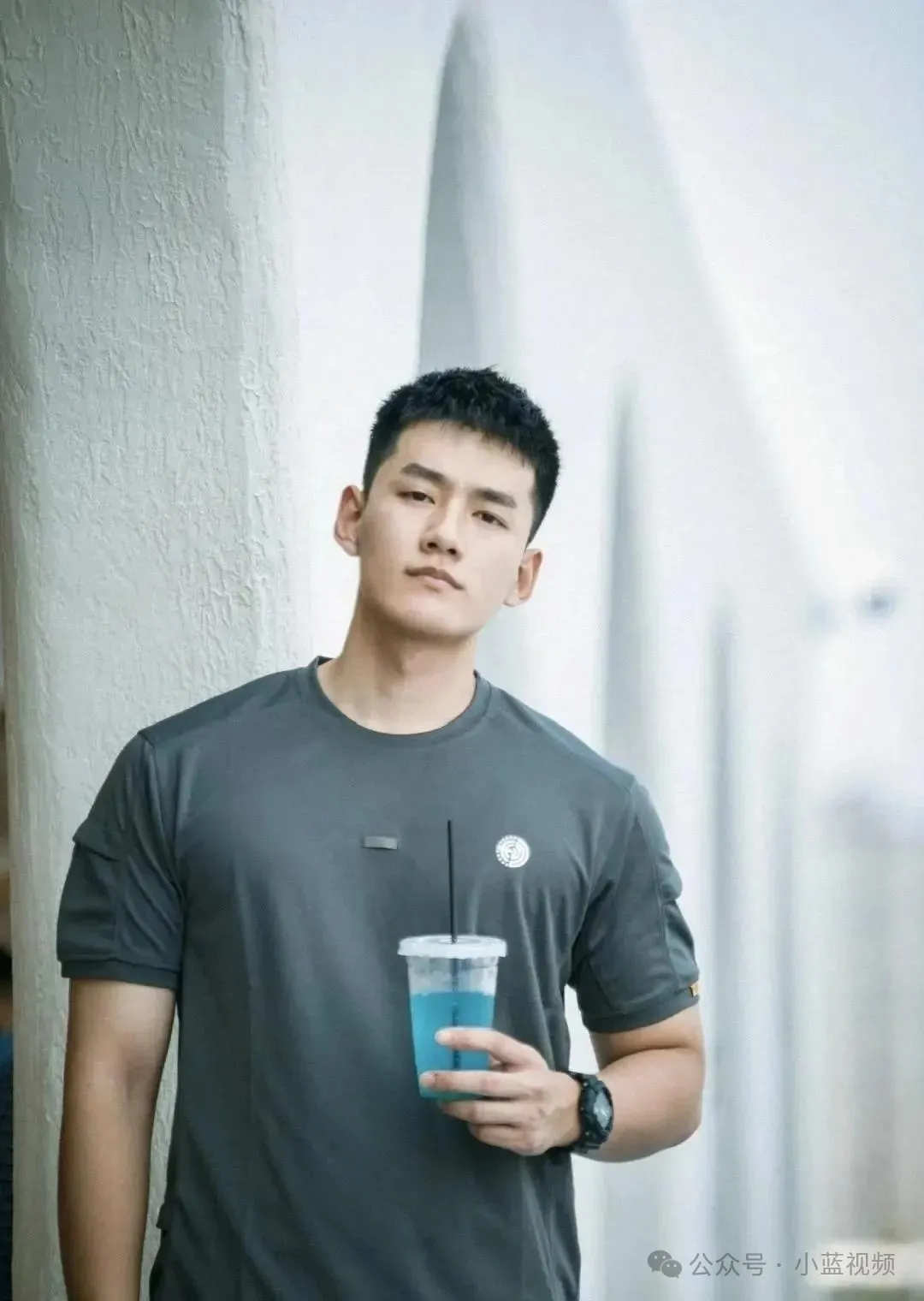 185cm 粗壮肌肉汉子