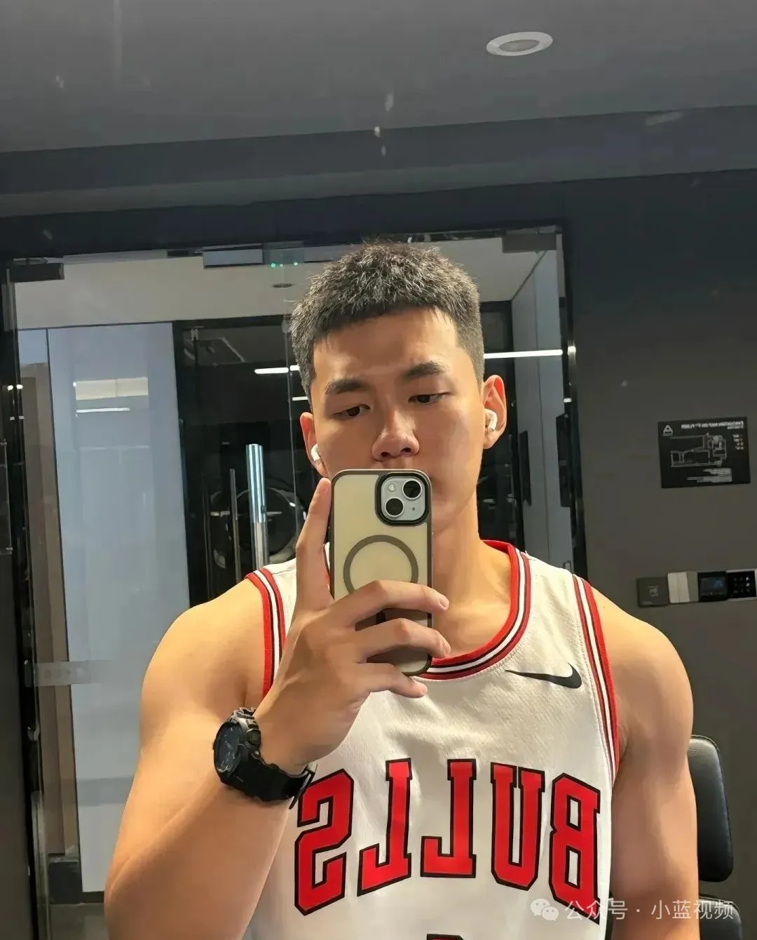 185cm 粗壮肌肉汉子