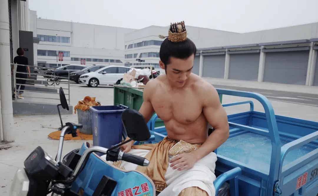 封神2陈牧驰的大胸肌变成这样子了！！-潮男潮北