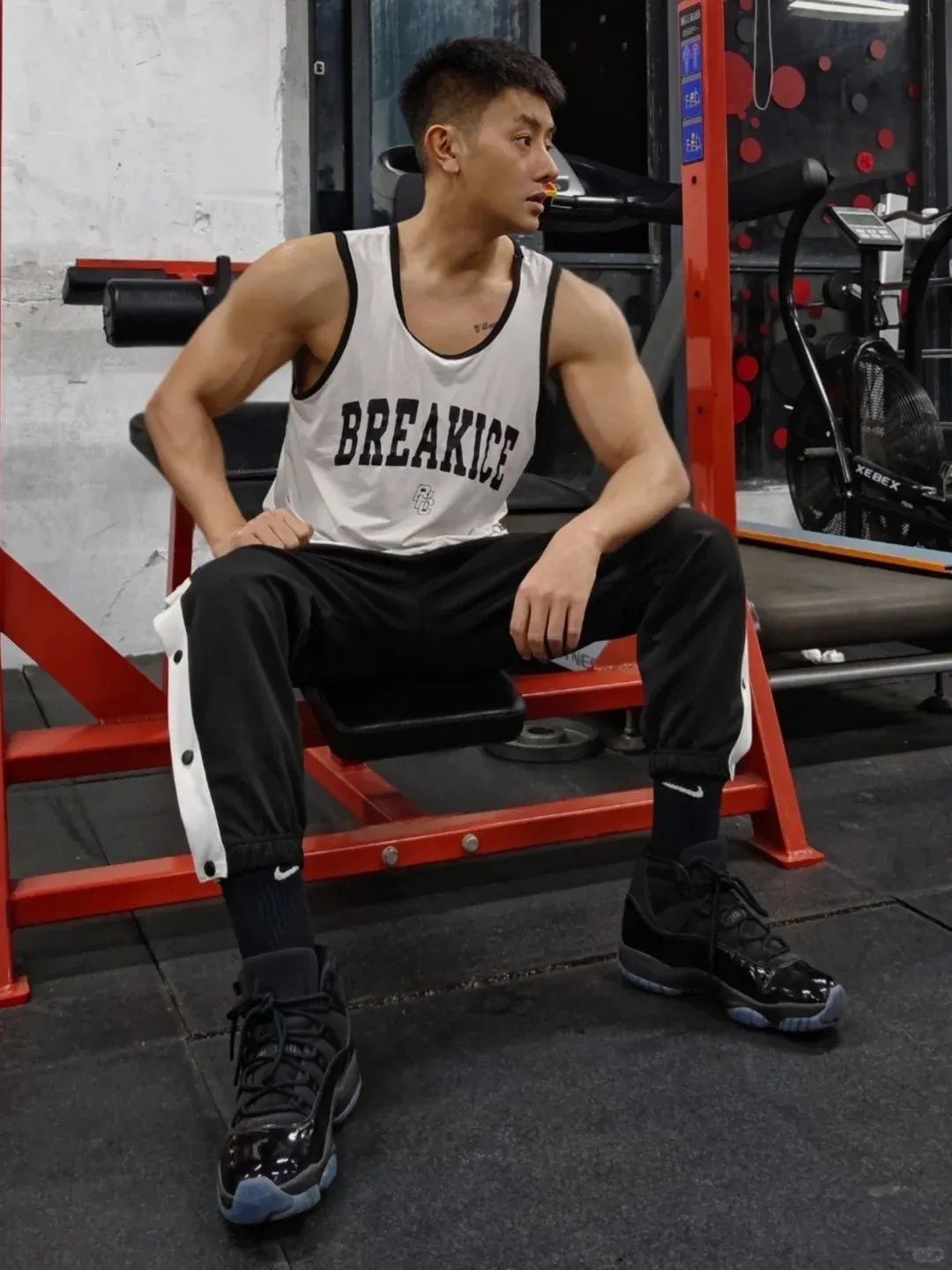 185cm 体育生 肌肉 运动男孩 可以做你男朋友吗