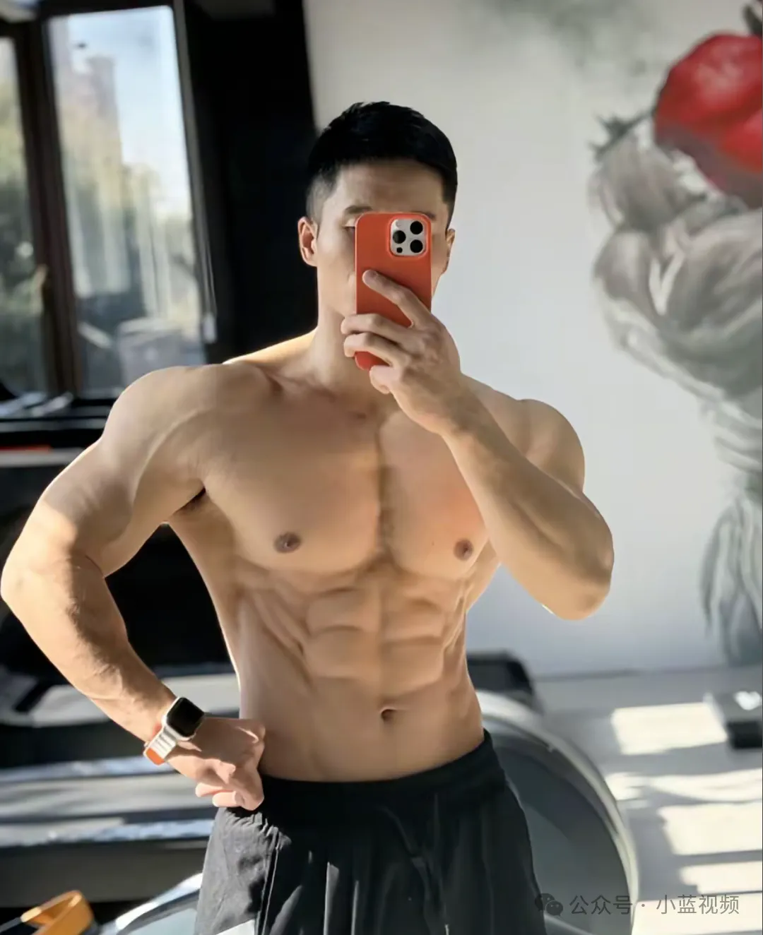 土帅土帅的健身教练直男，爆青筋肉了！
