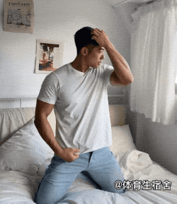 现在的直男教练都这么 open 了吗？好会擦....