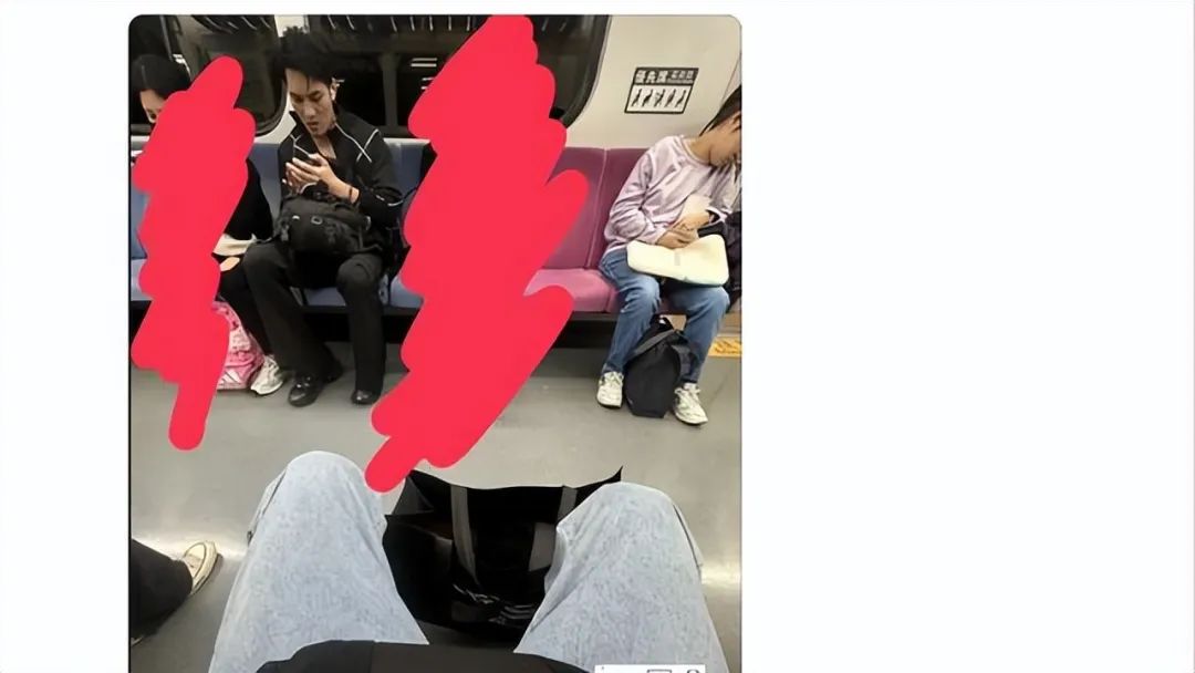 大开眼界！因为腿太长，男团成员坐地铁惨遭吐槽