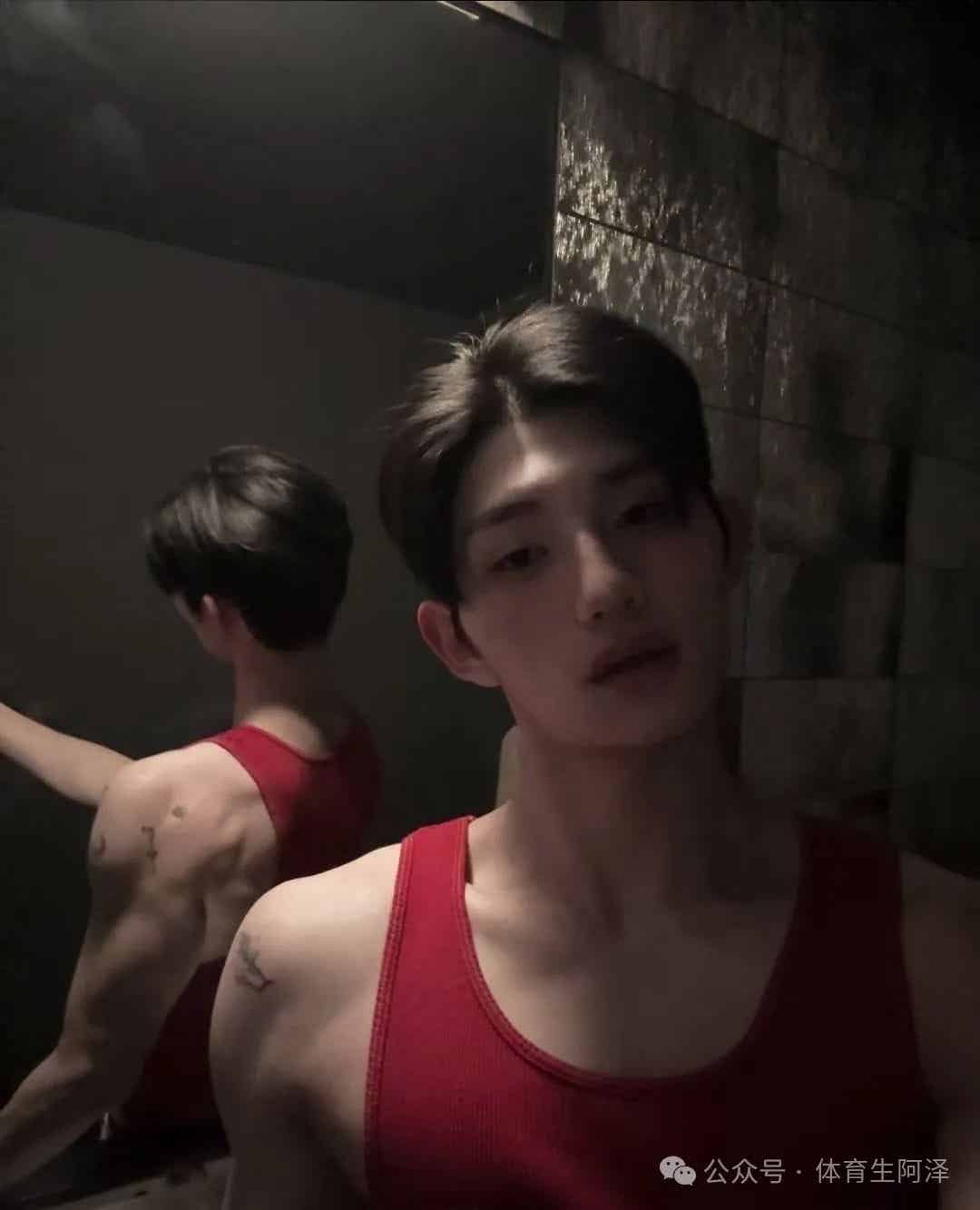 新疆黑皮体育生打桩机,三个男友都架不住他的高强度....... 新疆黑皮体育生打桩机,三个男友都架不住他的高强度.......